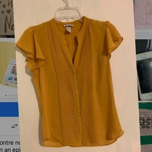 A really pretty mustard blouse!